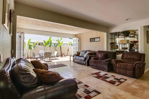 PACIFIC BEACH MANSION Villa in Mission Bay