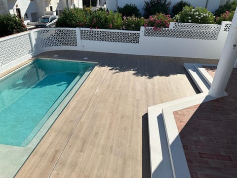 Balcony/Terrace, Swimming pool