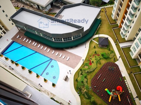 Property building, Day, Swimming pool
