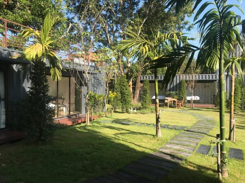 Property building, Garden