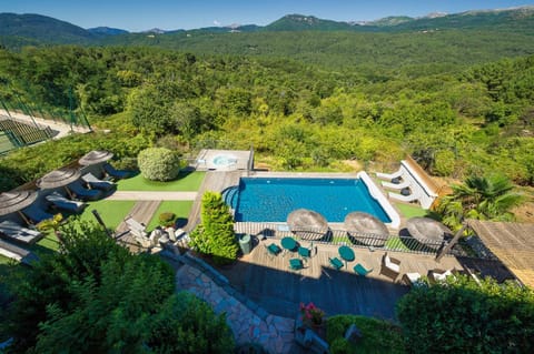 Pool view, Swimming pool