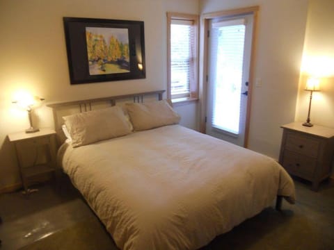 Hutson's Hideaway 30 Day Apartment in Hood River