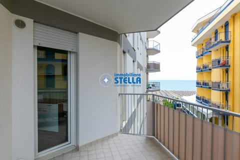 Property building, Balcony/Terrace