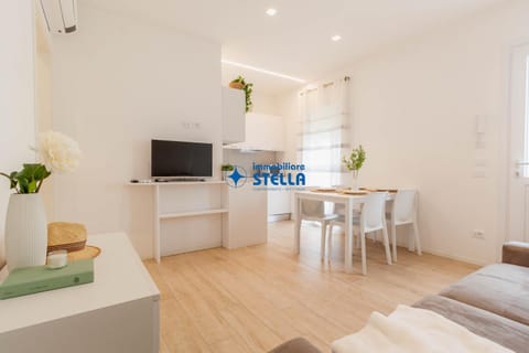 TV and multimedia, Dining area