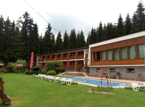 Property building, Facade/entrance, Swimming pool