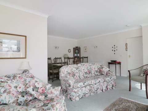 Sheila's Cottage House in England