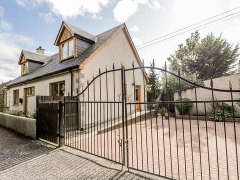 Dolce Casa House in Scotland