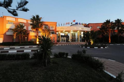 Facade/entrance, Bird's eye view