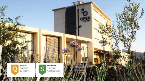 Facade/entrance, Logo/Certificate/Sign, Certificate/Award