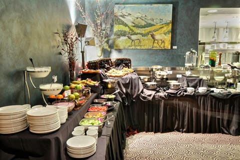 Banquet/Function facilities, Breakfast