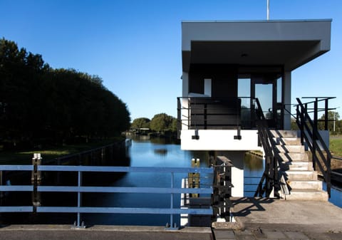Facade/entrance, Day, Summer, Lake view, River view