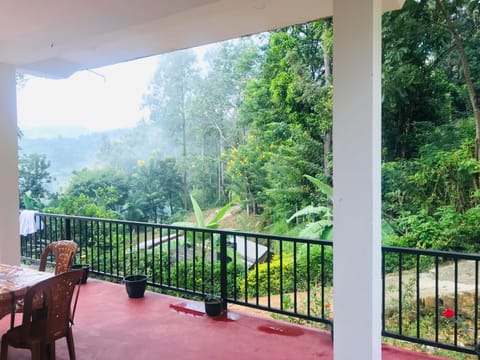 Balcony/Terrace, Mountain view