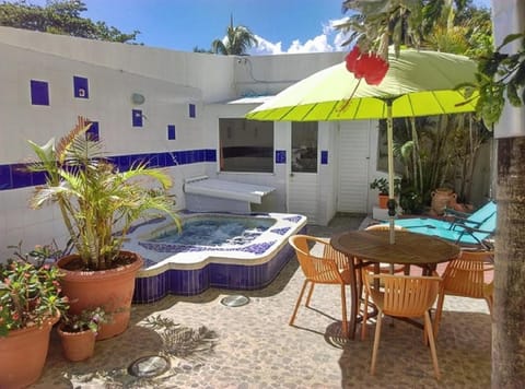 Patio, Hot Tub, Solarium, Other, Area and facilities