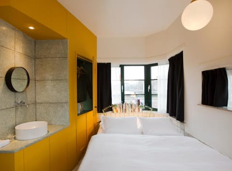 Bed, Day, Activities, Other, Other, Bedroom, On site