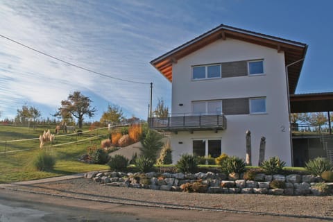 Facade/entrance, Natural landscape, Garden