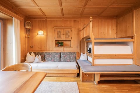 Appartamenti Elbrus Apartment in Santa Cristina Gherdëina