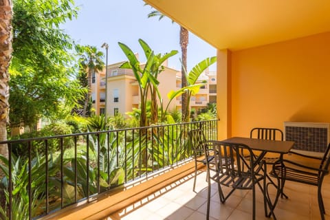 Patio, Garden view