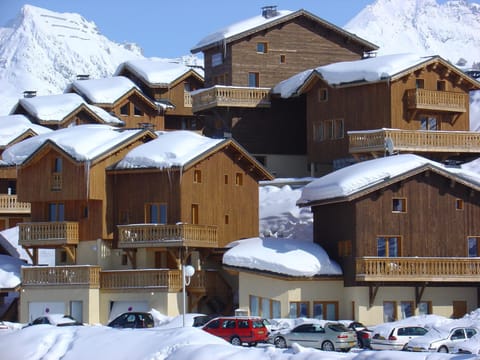 Property building, Winter