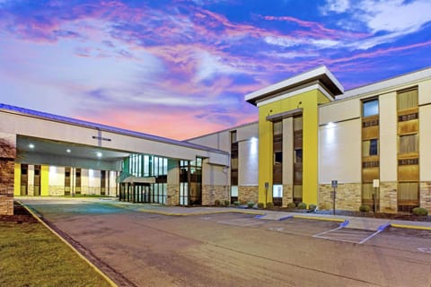 Property building, On site, Time of day, Sunset