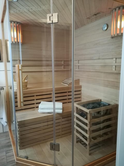Sauna, Bathroom