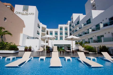 Property building, Swimming pool, Swimming pool