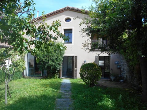 Facade/entrance, Garden