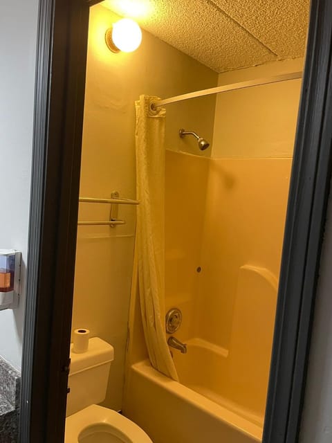 Deerfield Inn Motel in Xenia