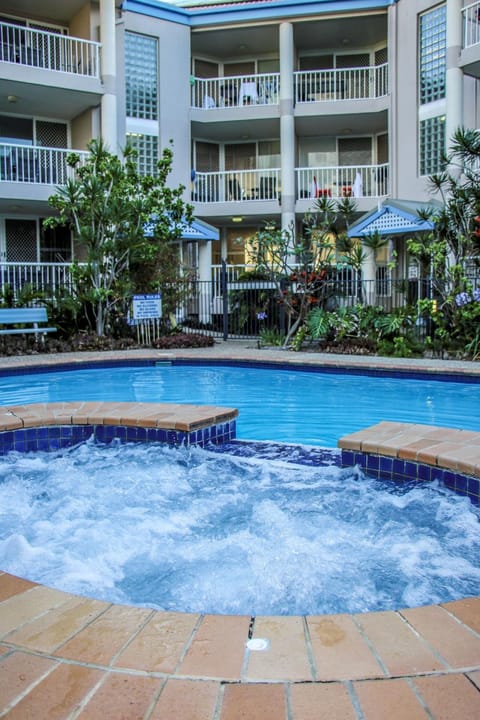 Swimming pool, Family