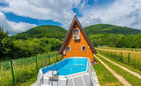 Mountain view, Pool view, Swimming pool