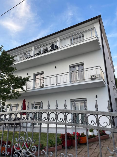 Property building, Day