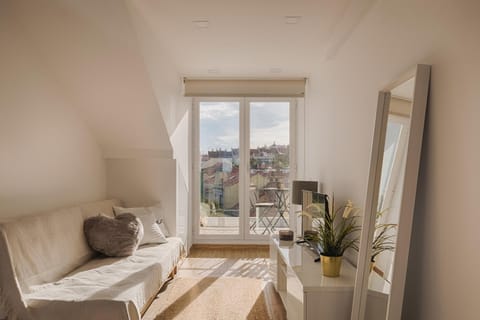 Balcony/Terrace, Living room