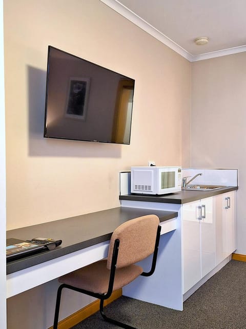 TV and multimedia, Kitchen or kitchenette