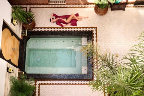 Property building, Hot Tub