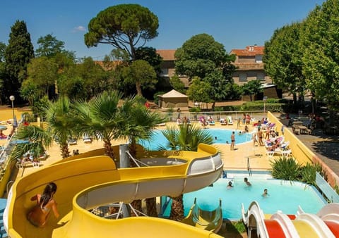 Aqua park, Swimming pool