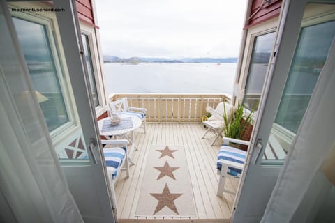 View (from property/room), Balcony/Terrace, Sea view