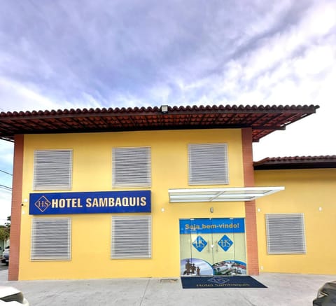 Property building, Street view, Swimming pool, Parking