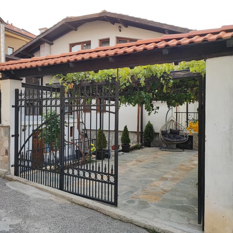 Ikonomov House Bed and Breakfast in Bansko