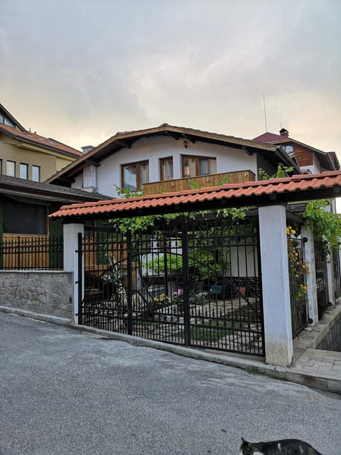 Ikonomov House Bed and Breakfast in Bansko
