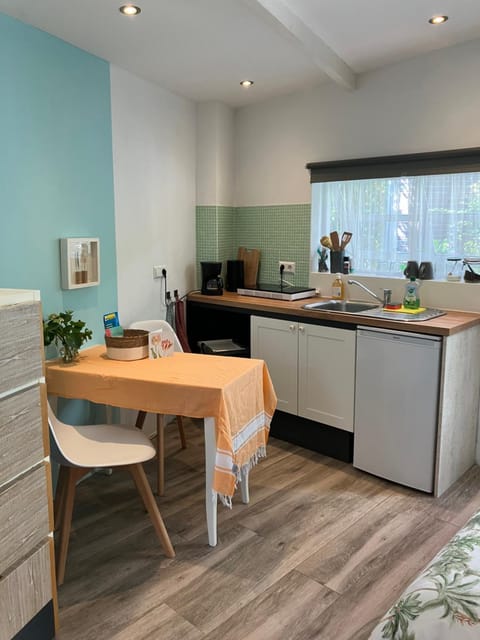 Antonia beach house Apartment in The Hague