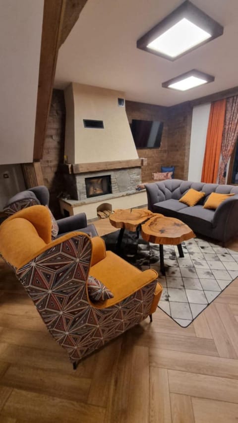 Communal lounge/ TV room