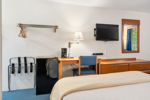 TV and multimedia, Bedroom, hair dresser