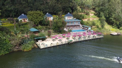 Property building, Nearby landmark, Day, Natural landscape, Bird's eye view, Lake view, River view