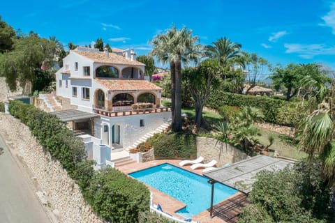 Property building, Day, Natural landscape, Garden, Garden view, Pool view, Swimming pool, internet, sunbed, air conditioner
