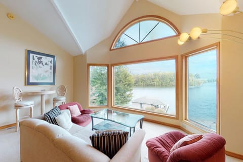 Fancy Free House in Lake Anna