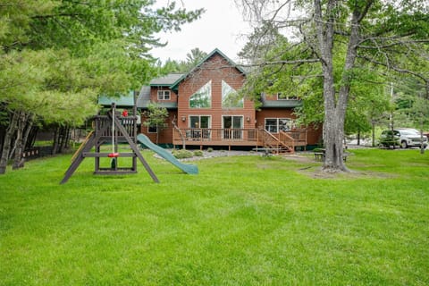 Island View I House in Wisconsin