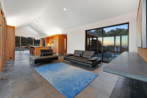 Sky Fall House in Sonoma County