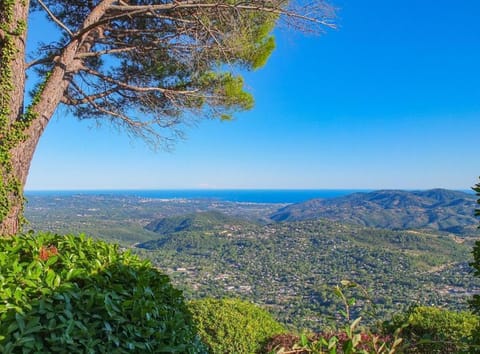 Domaine du Bois d'Amont Apartment in French Riviera