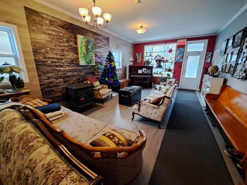 Communal lounge/ TV room, Living room