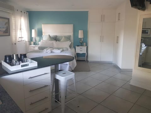 Alyssa's Inn Boutique Guesthouse Bed and Breakfast in Cape Town