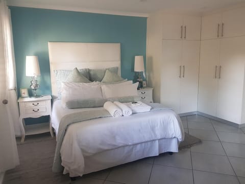Alyssa's Inn Boutique Guesthouse Bed and Breakfast in Cape Town